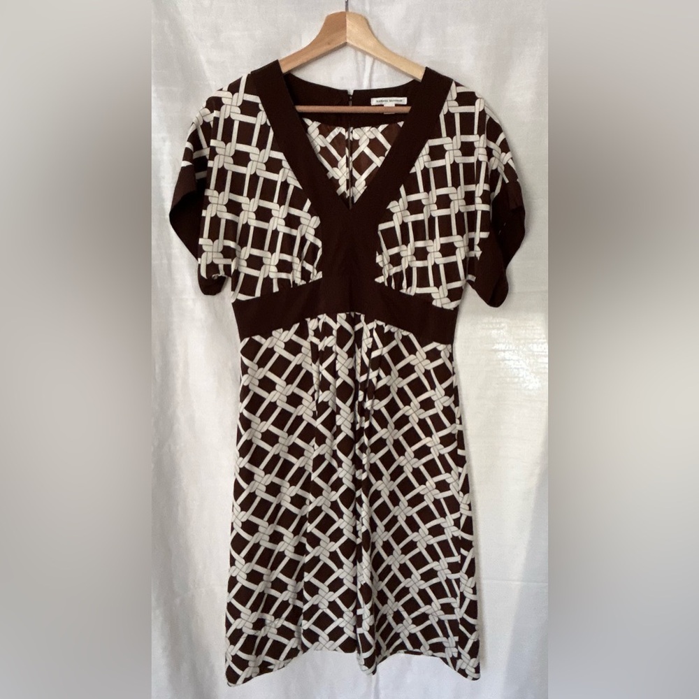 Vintage Early 2000's 100% Silk Banana Republic Geometric Brown Women's Dress